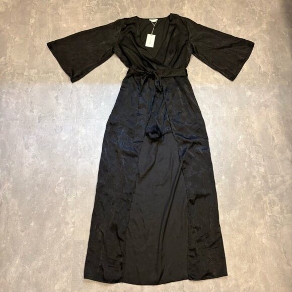 LOVERS   FRIENDS Ashton Romper Robe Size Medium NWT - Picture 2 of 11